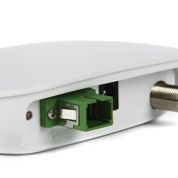 What are the two types of wavelength division multiplexers 